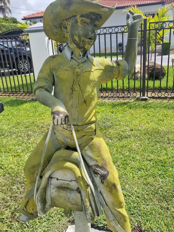 Historical statue before laser cleaning